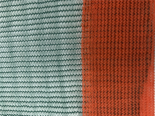 100GSM Mono Triângulo Verde e Laranja Oliva Líquido