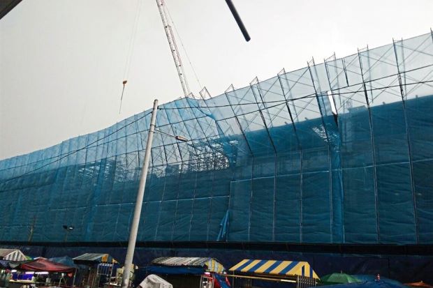 Uso da rede de segurança de construção