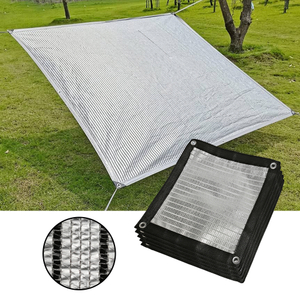 Sol branco ao ar livre refletir alumínio