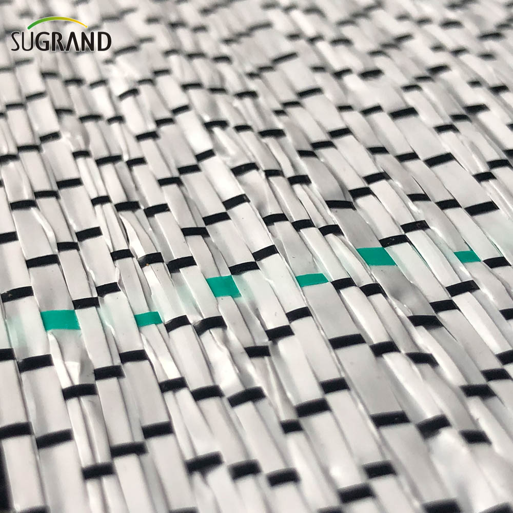 Tampa do solo preto e branco